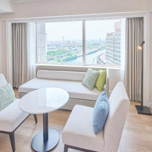 Premium Room with Three Single Beds and Canal View - Corner