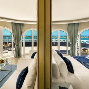 Panorama Sea View Suite