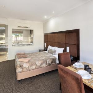 Fully self contained 