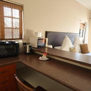 Budget Room with Kitchen