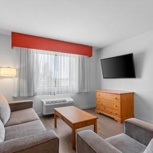 King Suite with Spa Bath