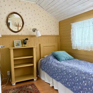 One-Bedroom Cottage