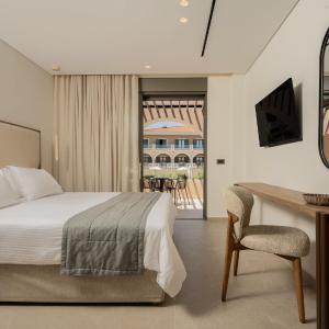 Premium Triple Room with Pool View