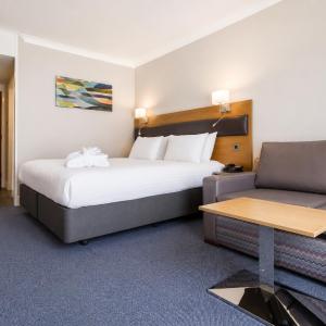Premium King Room