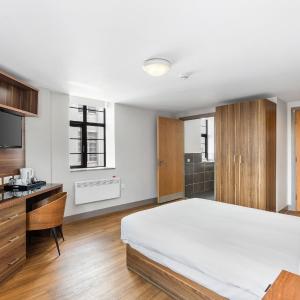 Standard Accessible Room
