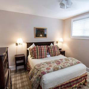 One-Bedroom Suite #2