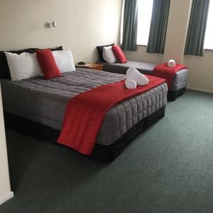 Standard Studio (3 Adults)