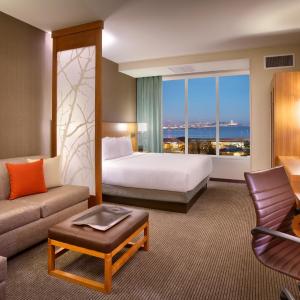 King Room with Sofa Bed - High Floor