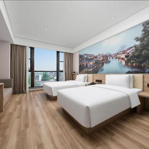 Elegant Twin Room