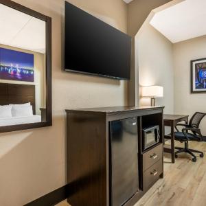 King Room - Disability Access/Non-Smoking