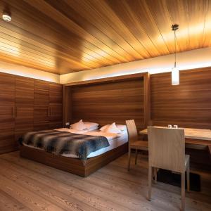 Superior Deluxe Double or Twin Room 