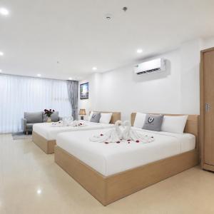 Standard Queen Room with Two Queen Beds