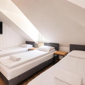 Triple Room with Lake View