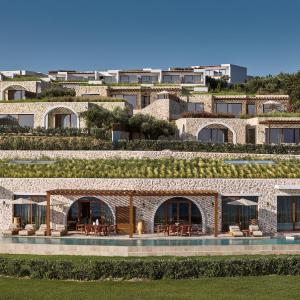 The Edge Six Bedroom Sea Front Private Residence
