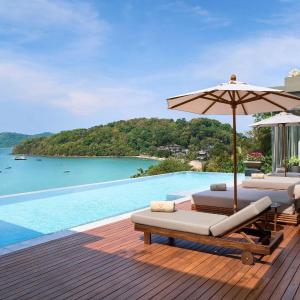 Six-Bedroom Presidential Villa with Beachfront