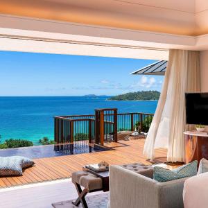 Panoramic Twin Pool Villa