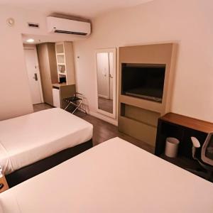Upgraded Premium Double Room with Two Double Beds and City View
