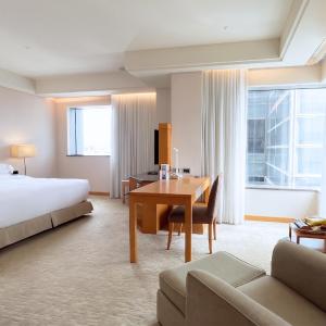 Adjacent rooms (two rooms)