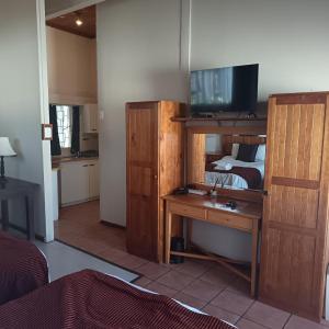Suite with Kitchenette