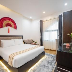 Deluxe Double Room with Bath