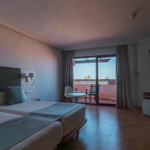 Quadruple Room with Terrace