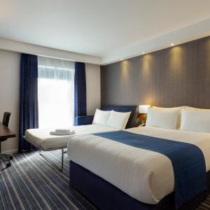 Standard Double Room with Sofa Bed and Free Hot Breakfast