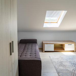 Basic Triple Room with Shared Bathroom