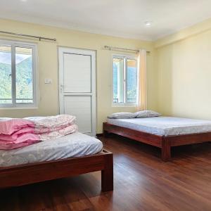Quadruple Room with Terrace