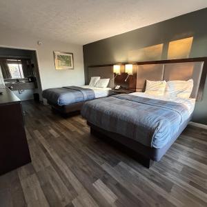 Queen Room with Two Queen Beds