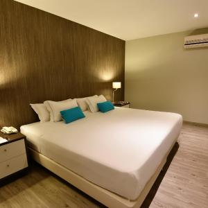 King Room with City View