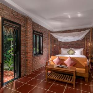 Premier Double Room with Garden View