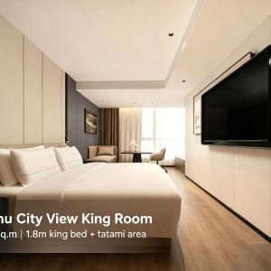 Deluxe Double Room with City View 