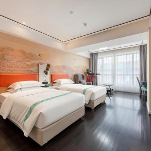 Small Twin Room