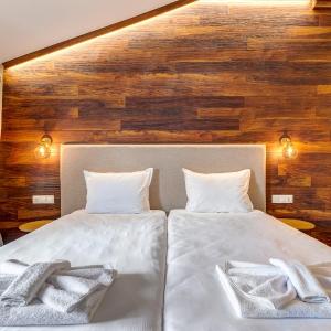 Double or Twin Room with Balcony