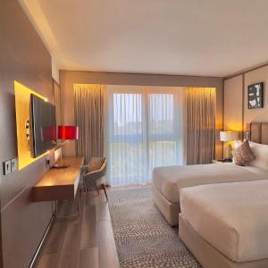 Junior Twin Suite - Club Lounge Access