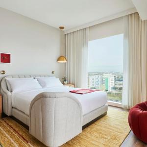 Grand King Suite with Balcony