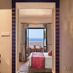 King Suite with Terrace and Sea View