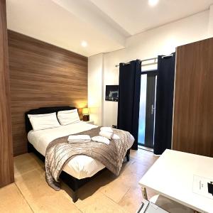 Suite with Balcony