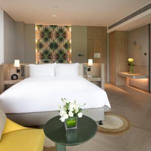 Standard King Room with Balcony and Garden View