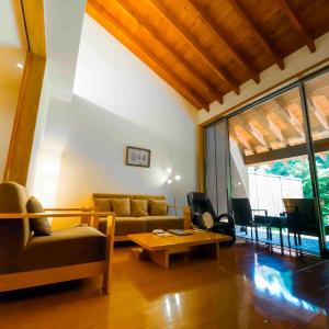 Deluxe Triple Room with Hot Spring Bath