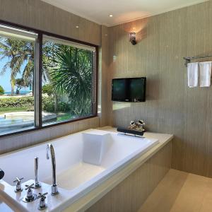 Ocean View Two Bedroom Family Villa