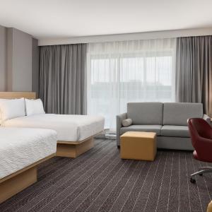 Studio Queen Suite with Two Queen Beds and Walk-In Shower