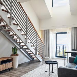 One-bedroom Loft Suite