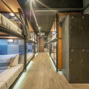 Bed in 10-Bed Mixed Dormitory Room