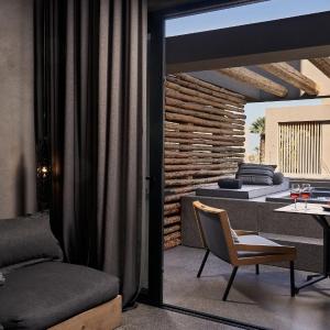 Loft Suite with Outdoor Jacuzzi 