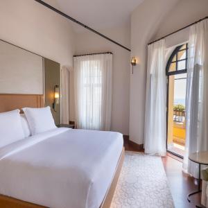 Pasha One-Bedroom King Suite
