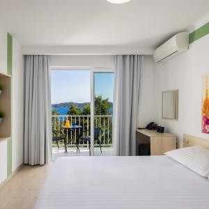Comfort Double Room with Seaside Balcony