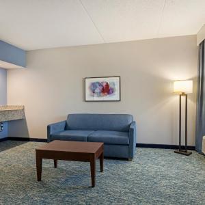 Queen Suite with Two Queen Beds