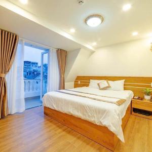 Deluxe Double Room with Balcony