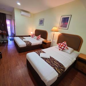 Deluxe Family Room